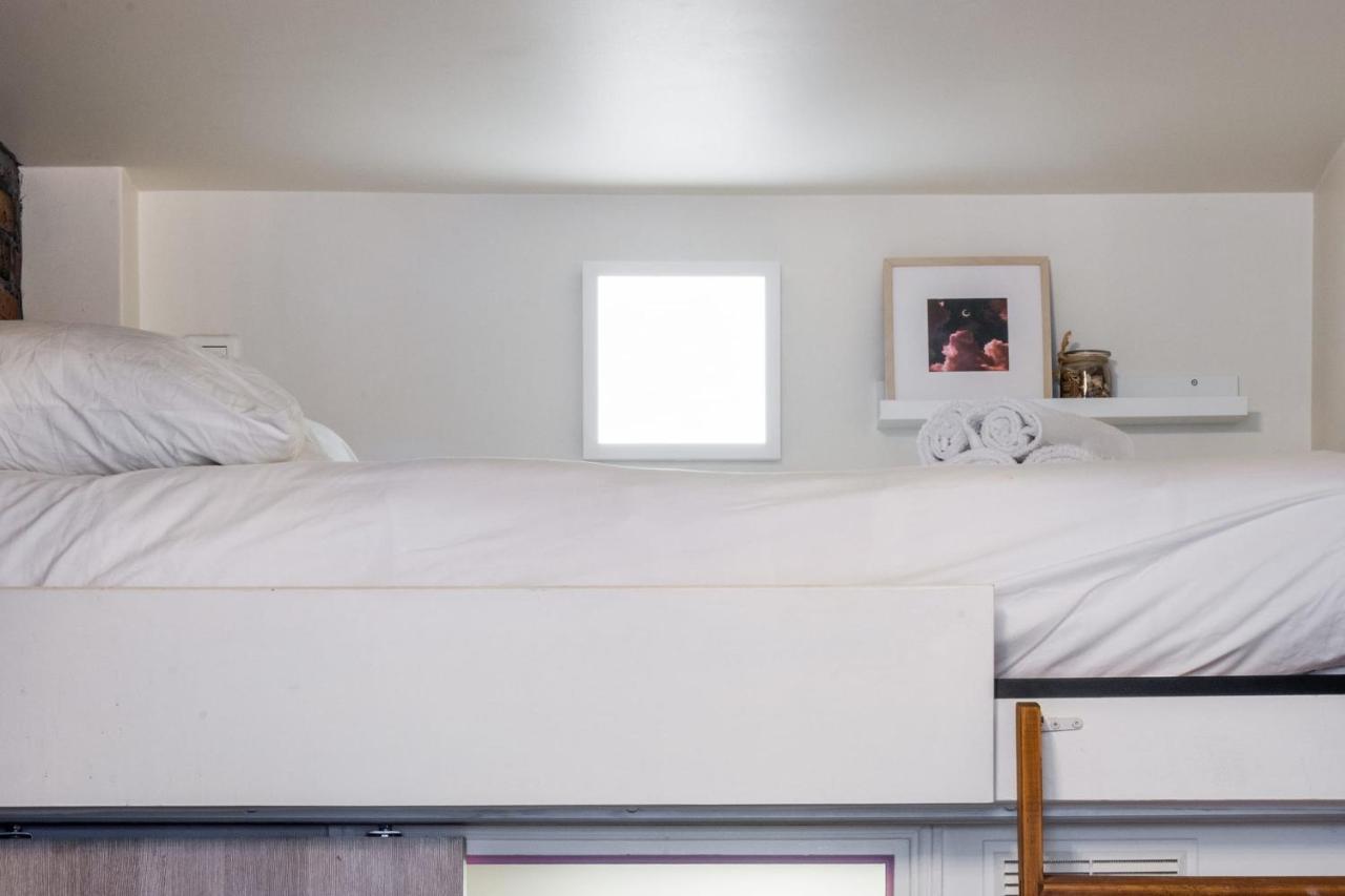 Charming Industrial-Style Studio Just Nearby Montmartre In Paris - Welkeys Lejlighed Eksteriør billede